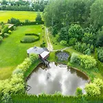 Egliskiu Oaze Su Pirtimi Kubilu- Privatumas Garantuotas 別荘