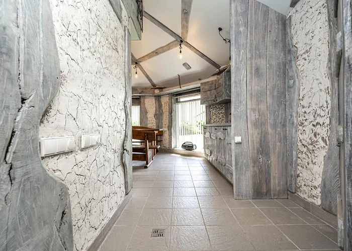 Semesterbostad Egliskiu Oaze Su Pirtimi Kubilu- Privatumas Garantuotas *